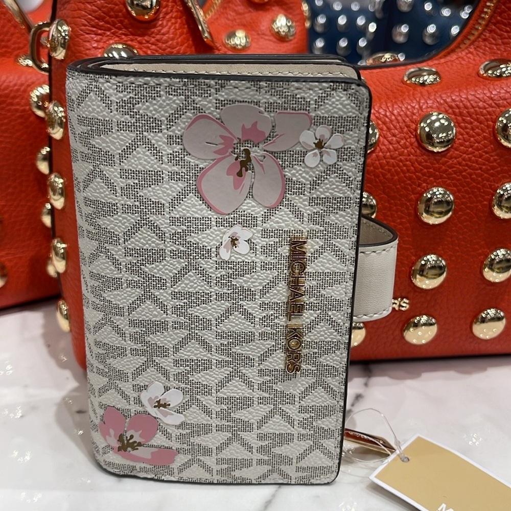 Michael Kors Jet Set Md Floral Embellished Sign Logo Bi-fold Wallet Bifold ZP